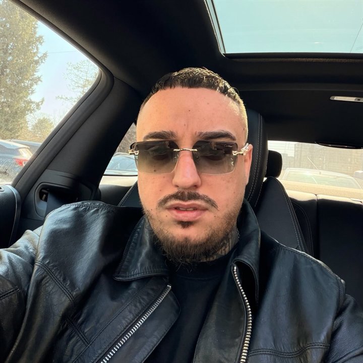 Profile Picture - George B., Founder Tropical Events